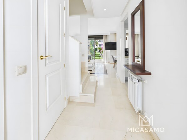 Interior - Holiday Home 'Casa Thomas II Terraced Corner' with Shared Pool, Wi-Fi and Air Conditioning (Roda)