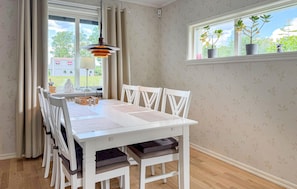 Dining - Beautiful home in Munkfors with WiFi (Munkfors)