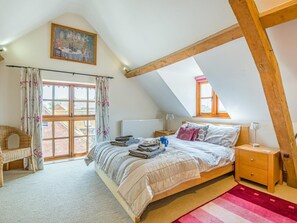 Room - 4 Bed in Gloucester (oc-41216) (Tirley)
