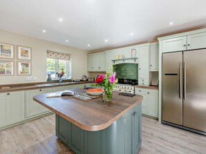 Private kitchen - 4 Bed in Matlock (oc-47450) (Brassington)