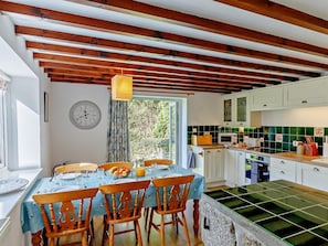 Private kitchen - 3 Bed in Liskeard (oc-47669) (Liskeard)