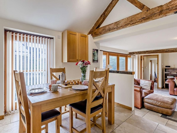 Dining - 2 Bed in Shrewsbury (oc-47795) (Ryton)