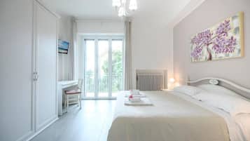 Deluxe Double Room, Balcony | Free WiFi