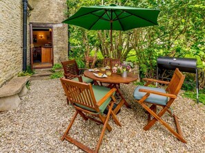 Outdoor dining - 2 Bed in Cirencester (oc-48925) (Daglingworth)