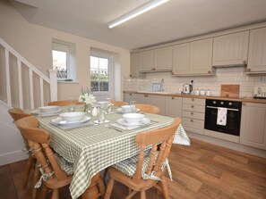 Dining - 3 Bed in Martock (oc-51722) (Martock)