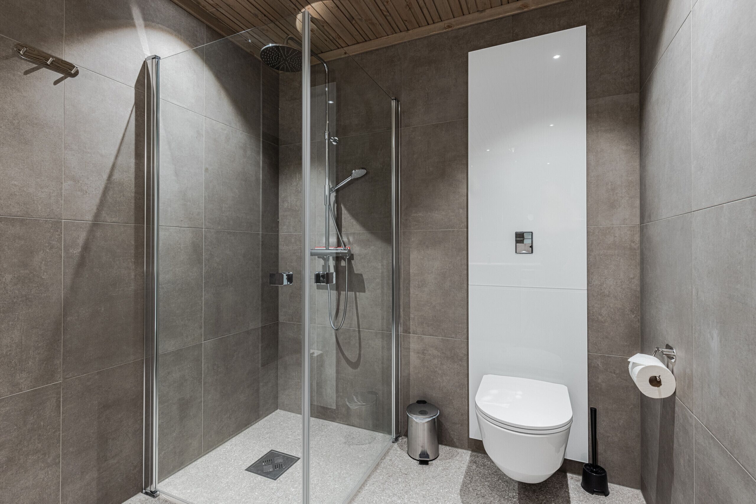 Douche, serviettes fournies