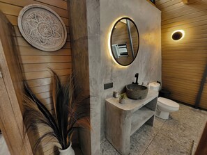Vila Standar, balkon, pemandangan gunung | Kamar mandi