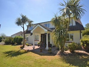 Exterior - 5 Bed in Tenby (oc-56683) (Penally)