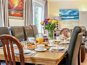 Dining - 5 Bed in Tenby (oc-56683) (Penally)