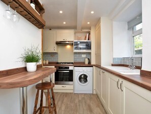 Private kitchen - 2 Bed in High Peak (oc-57871) (Hayfield)
