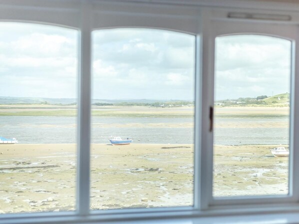 Interior - 3 Bed in Bideford (oc-58645) (Appledore)