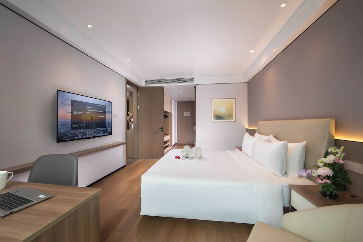 Business Executive Suite | WiFi (free), bed sheets