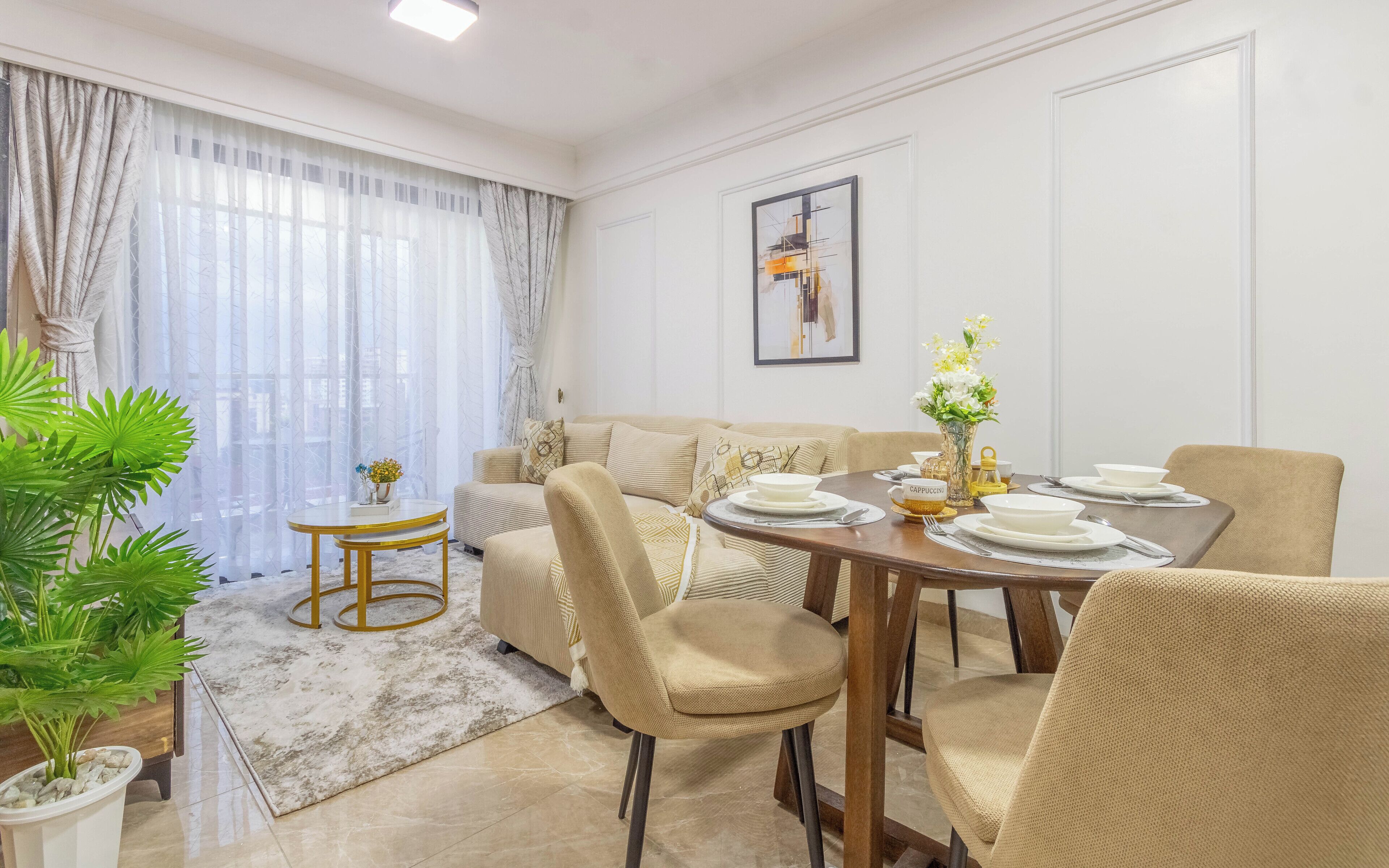 Apartamento clásico, vistas a la ciudad | Restauración