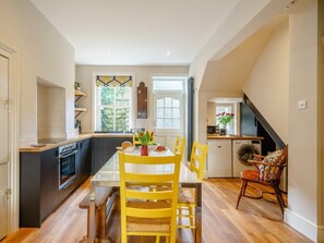 Dining - 4 Bed in Harrogate (oc-73424) (Harrogate)