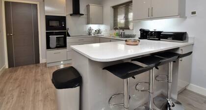 4 Bed in Oswestry (oc-73291)