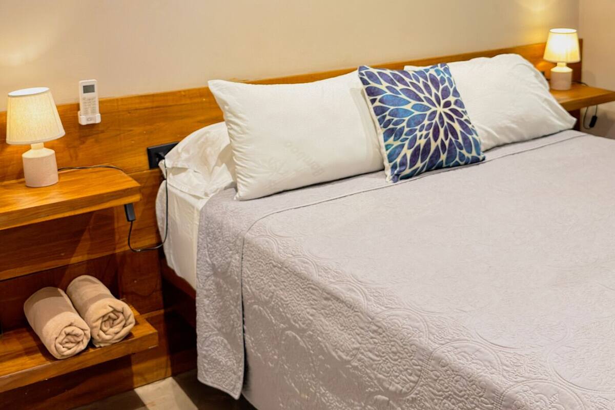 Laptop workspace, free WiFi, bed sheets