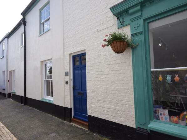Exterior detail - 2 Bed in Bideford (oc-75214) (Appledore)