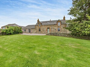 Exterior - 3 Bed in Kirriemuir (oc-75284) (Kirriemuir)