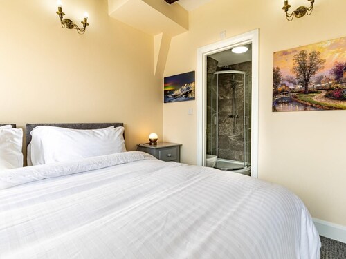 4 Bed in Bala (oc-75288)