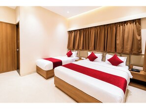 Superior Triple Room, Air conditioning | View from room - Hotel Ascent Star Inn Mumbai (Mumbai)