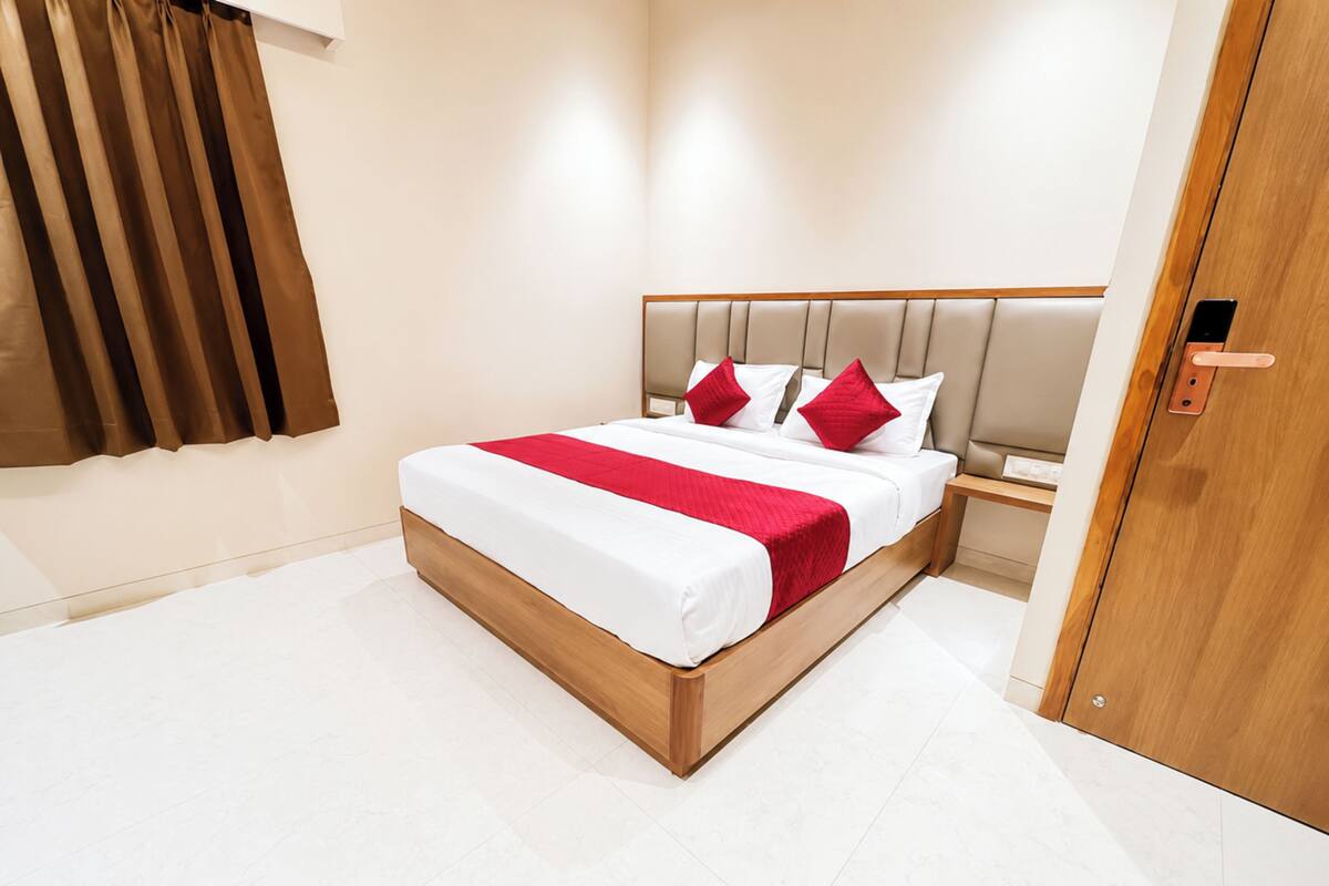 Superior Double Room, Air conditioning | View from room