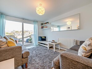 TV - 2 Bed in Newquay (oc-75578) (Newquay)