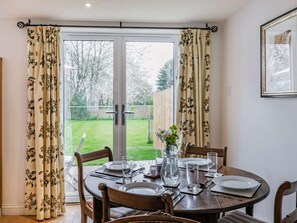 Dining - 2 Bed in Driffield (oc-75584) (Lund)