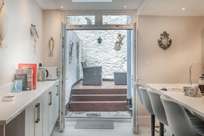 Interior - 4 Bed in Brixham (oc-77206) (Brixham)