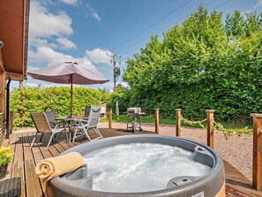 Outdoor dining - 2 Bed in Ledbury (oc-77377) (Aylton)