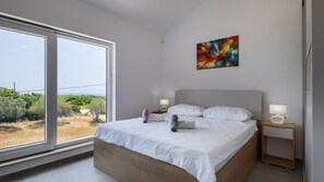 Bügeleisen/Bügelbrett, kostenloses WLAN, Bettwäsche