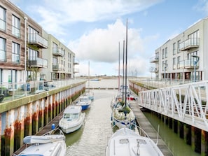 Marina - 1 Bed in Colchester (oc-77638) (Saint Osyth)