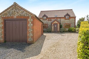 Exterior - 4 Bed in Melton Constable (oc-77924) (Briston)