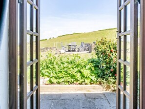 Terrace/patio - 1 Bed in Swansea (oc-77980) (Pen-clawdd)