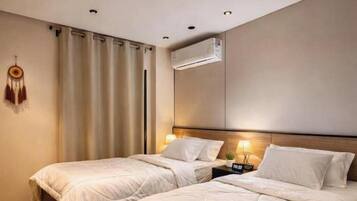 WiFi, bed sheets