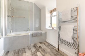 Towels - 1 Bed in Penzance (oc-78517) (Newlyn)