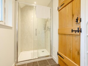 Bathroom - 2 Bed in Inverness (oc-78537) (Drumnadrochit)
