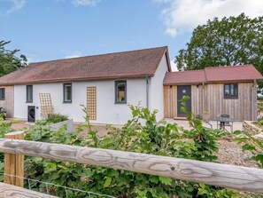 Exterior - 2 Bed in Newent (oc-78696) (Clifford's Mesne)