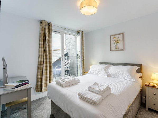 Travel cot, free WiFi, bed sheets - 1 Bed in Brockenhurst (oc-78730) (Brockenhurst)