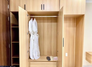 Standaard tweepersoonskamer, uitzicht op stad | Interieur