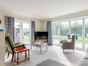 Living area - 4 Bed in Skegness (oc-79324) (Chapel Saint Leonards)