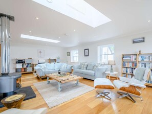 Interior - 4 Bed in Dunoon (oc-79529) (Ardentinny)