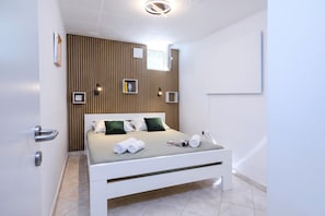 Family Apartment, 2 Bedrooms, Air conditioning (Gaja 2 Bdr Apt w Shared Jacuzzi &) - Villa Bazilika (Piran)