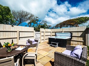 Outdoor dining - 2 Bed in Camelford (oc-81245) (Forrabury and Minster)