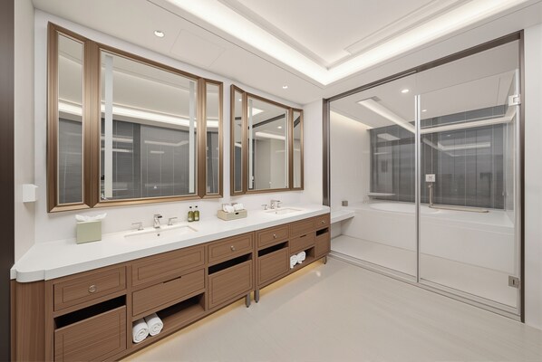 ห้องน้ำ