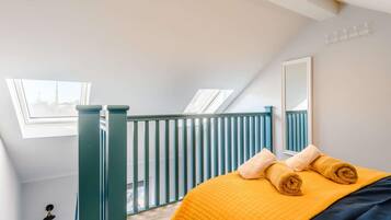 1 bedroom, travel crib, WiFi (free), bed sheets
