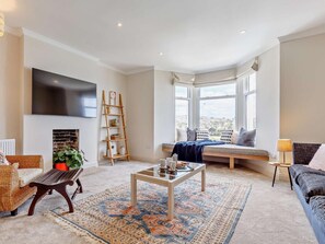 Living area - 4 Bed in Fowey (oc-82152) (Fowey)