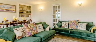 4 Bed in Whitby (oc-82262)