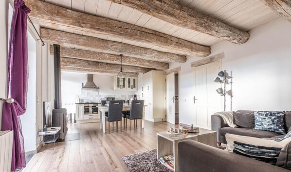 Living area - Domaine des Roses - Annabelle Guesthouse (Tauves)