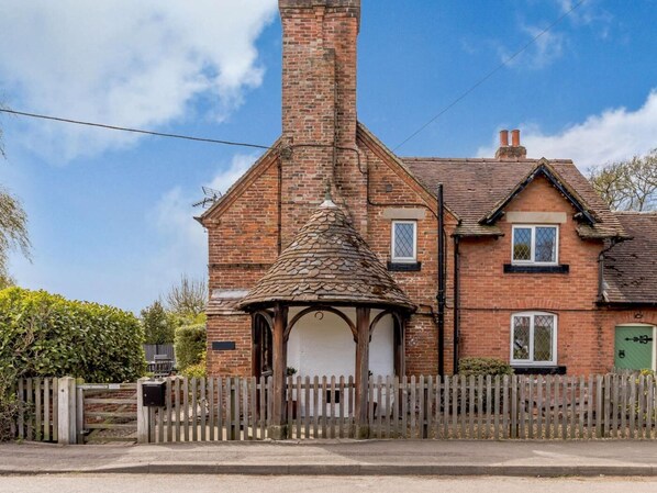 Exterior - 2 Bed in Ashbourne (oc-82579) (Longford)