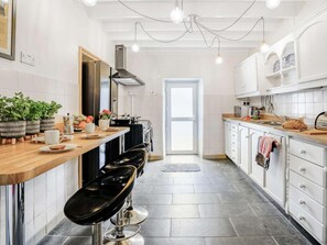 Oven, dishwasher, highchair, cookware/dishes/utensils - 4 Bed in Cardigan (oc-82766) (Rhos-hill)